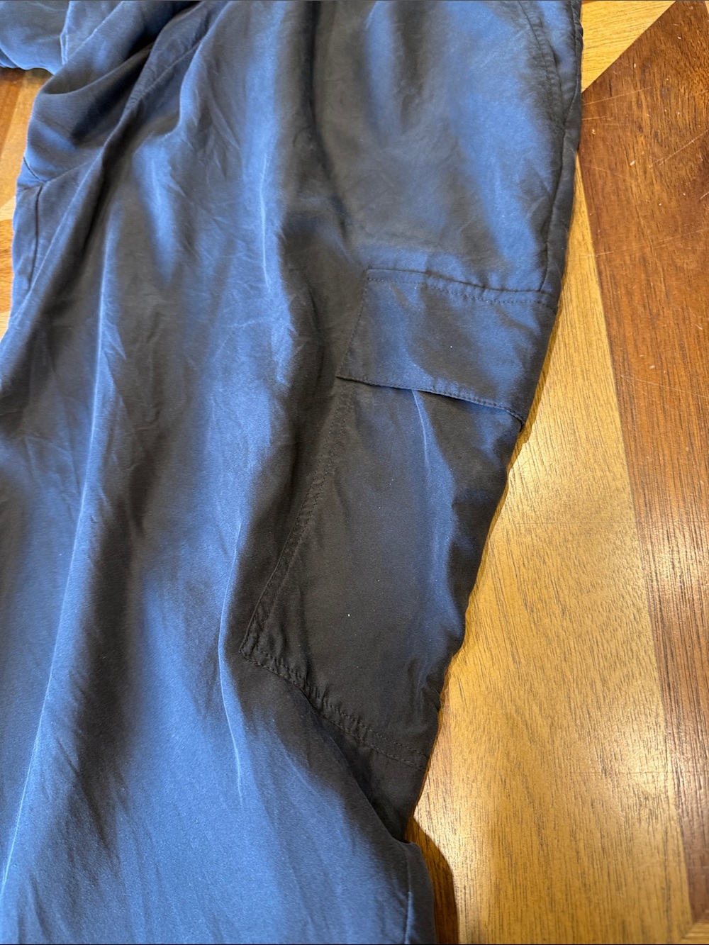 Eileen Fisher Black Wide-Leg Cargo Drawstring Pants Petite Large 100% Silk - Picture 11 of 11